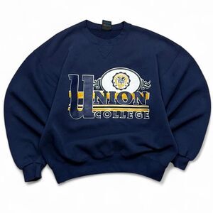 Vintage union college Soffe Men's Navy and Blue Sweatshirt